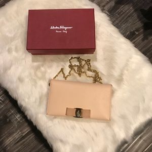 Salvatore Ferragamo Miss Vara Wallet on Chain